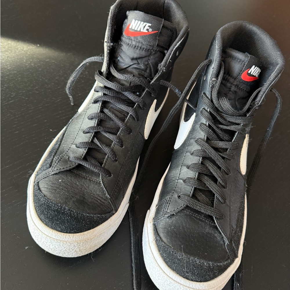 Nike Blazer Black and White Men's - Boy’s- Unisex size 7 high top Sneakers - Picture 5 of 6